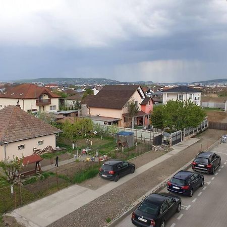 Max Studio Sancraiu de Mures 外观 照片