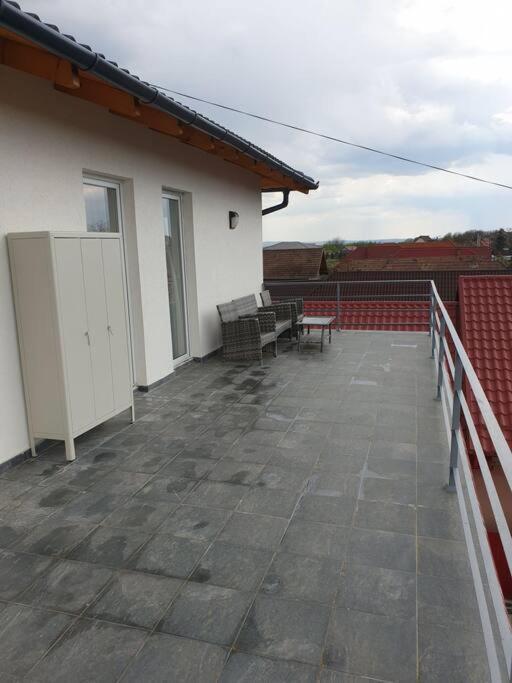 Max Studio Sancraiu de Mures 外观 照片